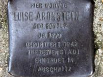 Stolperstein für Luise Aronstein.